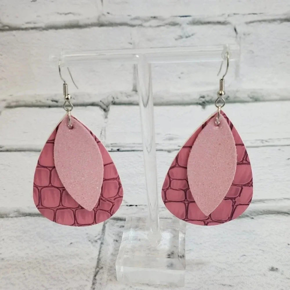 2 Layer Pink Sparkle Faux Leather Dangle Chic Lightweight Earrings  2pk10 - Picture 2 of 3